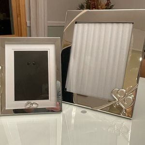 Beautiful Lenox Picture Frame with free Wedding bands Silver picture frame